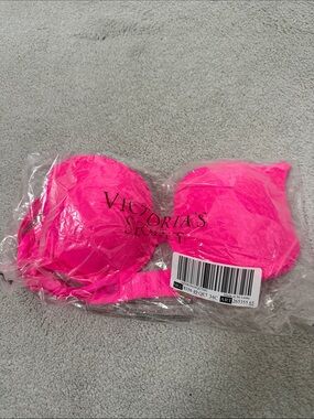 Victoria's Secret Hot Pink Lace Push-Up Bra